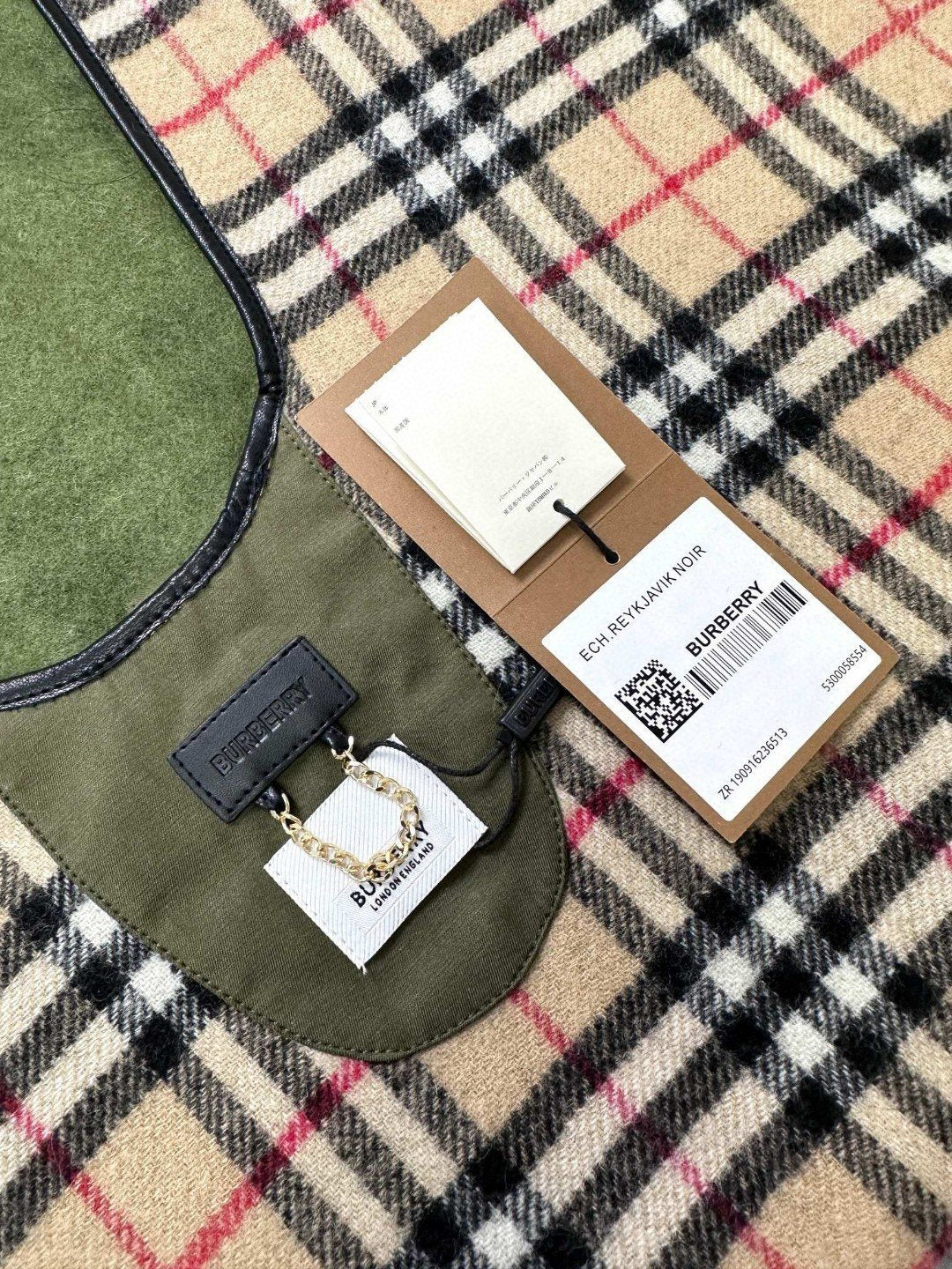 CHECK CAPE IN JADE GREEN WOOL 410153 mysite