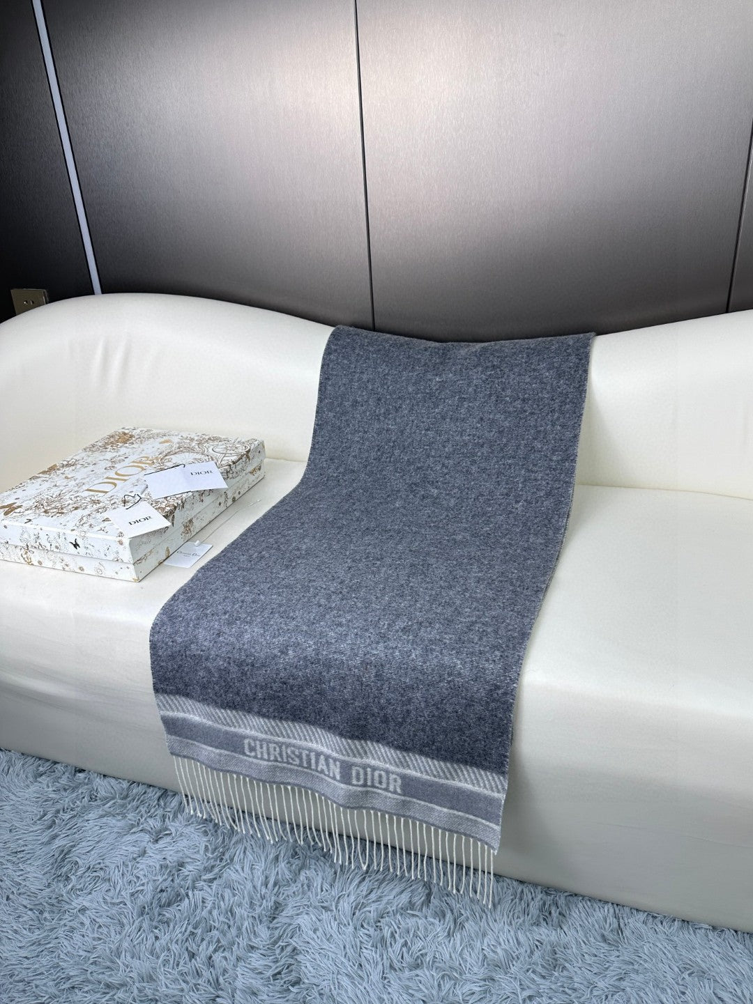 SCARF IN PALE GRAY MONOGRAM CASHMERE 413720 mysite