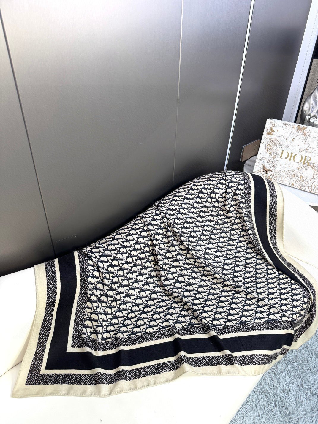 MONOGRAM SQUARE SCARF 140 CM IN COLORFUL CASHMERE AND SILK 413741 mysite