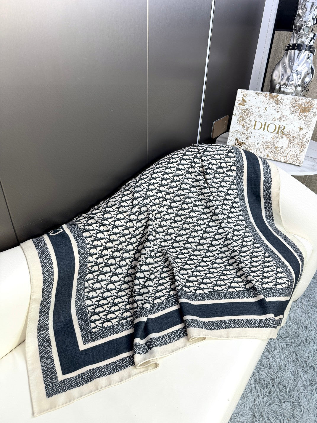 MONOGRAM SQUARE SCARF 140 CM IN BLACK MIX WHITE  CASHMERE AND SILK 413742 mysite