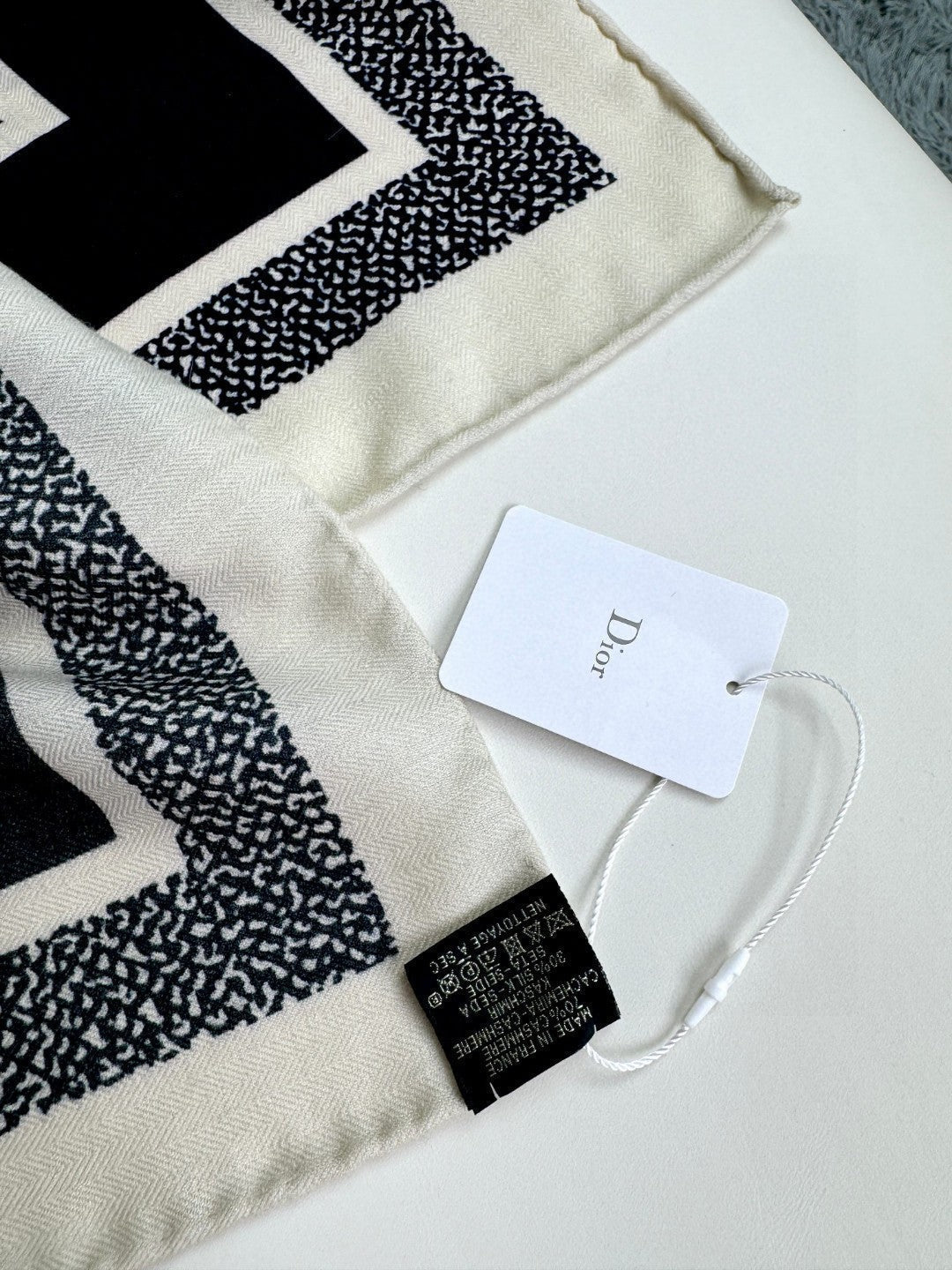 MONOGRAM SQUARE SCARF 140 CM IN BLACK MIX WHITE  CASHMERE AND SILK 413742 mysite