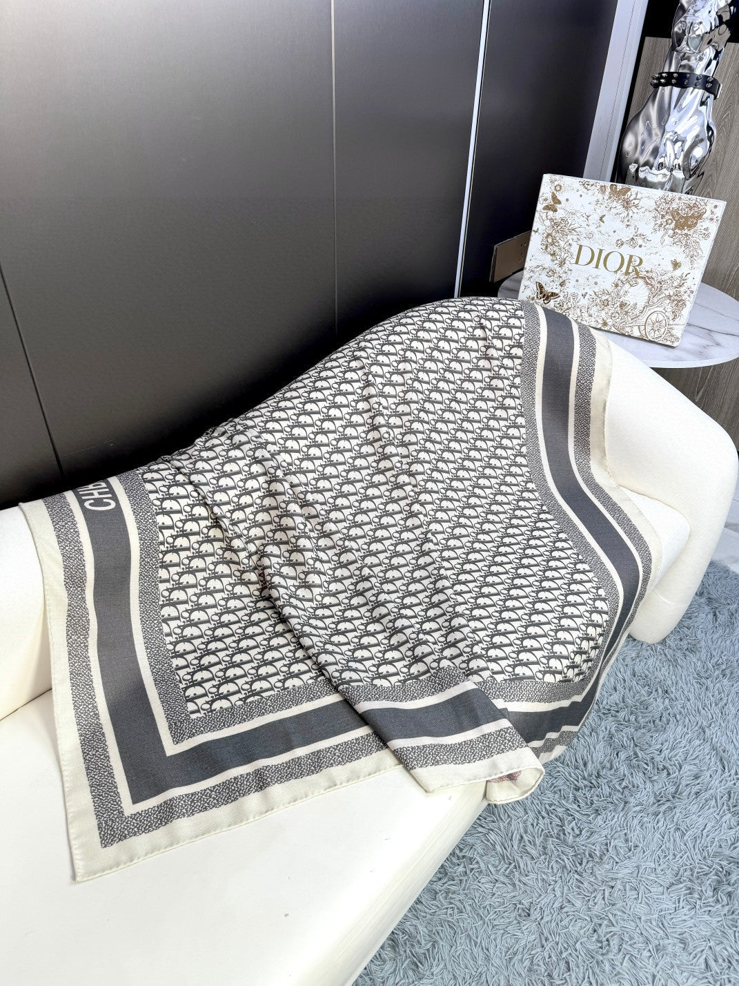 MONOGRAM SQUARE SCARF 140 CM IN COLORFUL CASHMERE AND SILK 413743 mysite