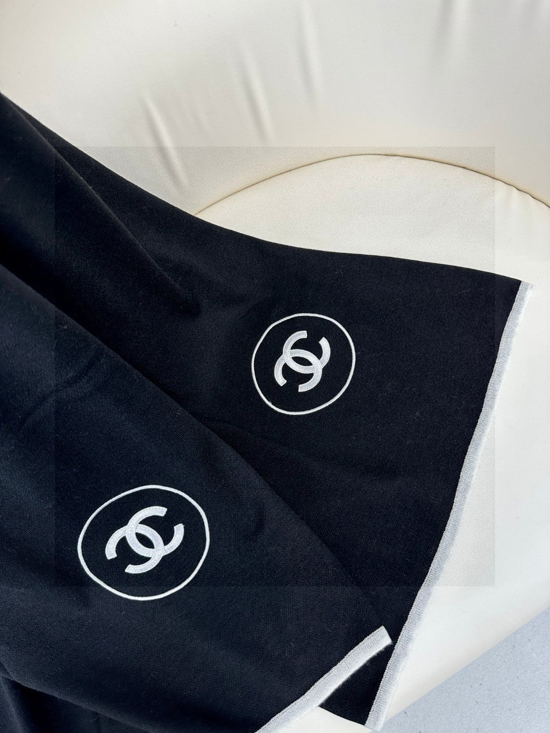 CC Scarf 200 CM In Black Cashmere And Silk 419965 mysite