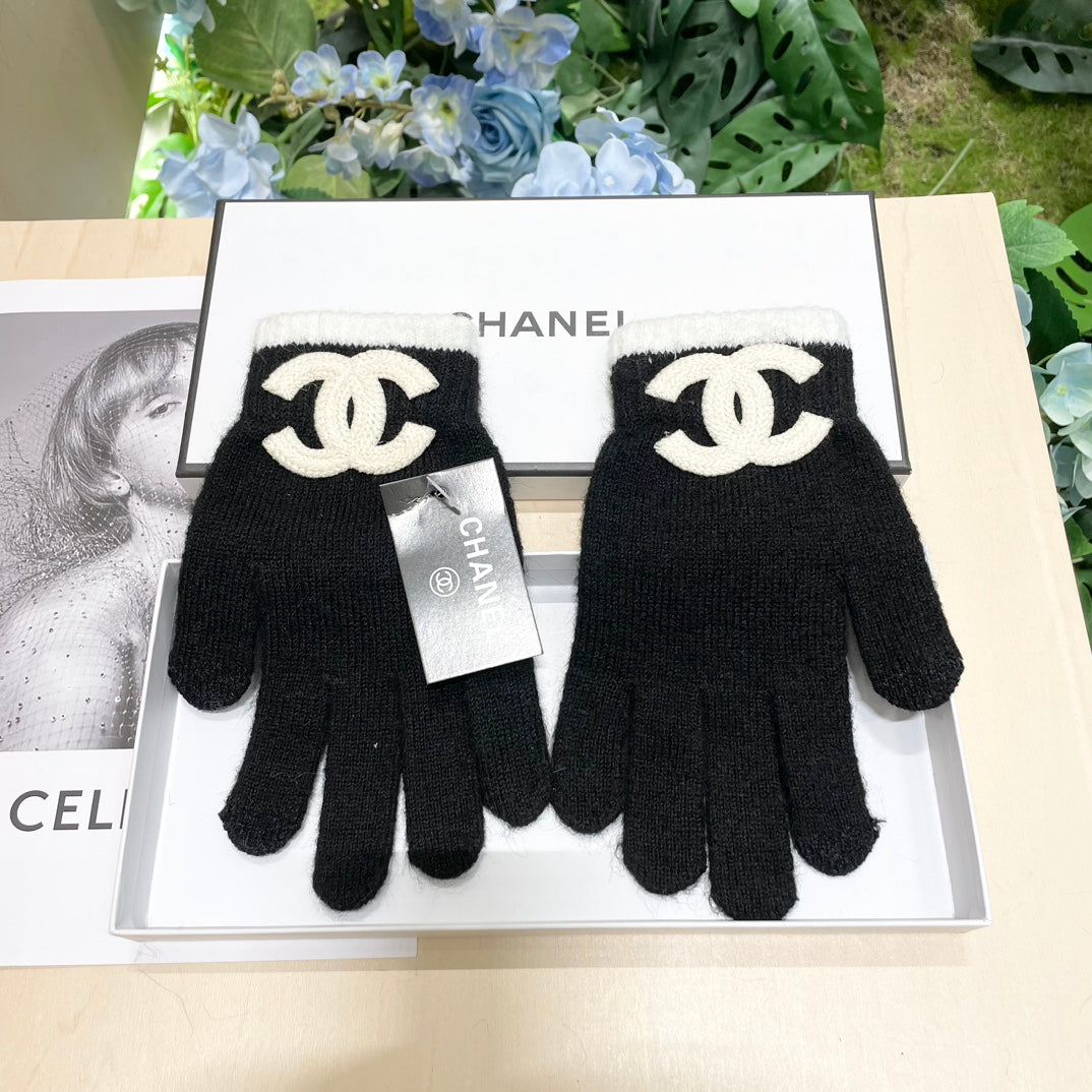 GLOVES IN BLACK WOOL MIX WHITE LOGO 425403 mysite