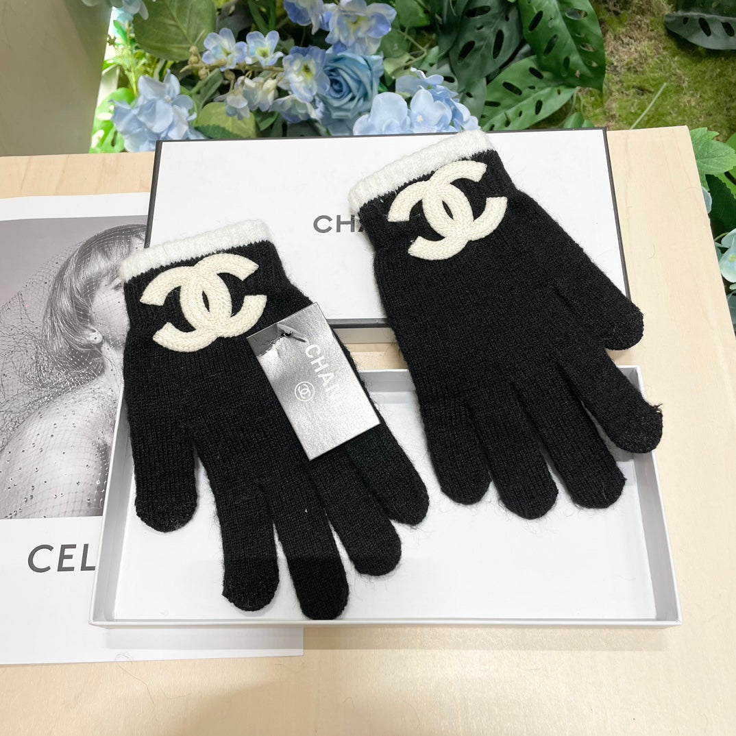 GLOVES IN BLACK WOOL MIX WHITE LOGO 425403 mysite