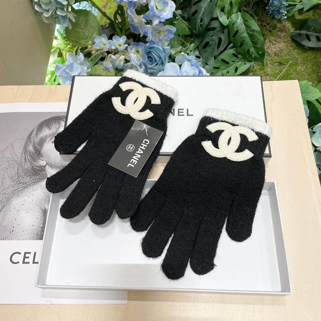 GLOVES IN BLACK WOOL MIX WHITE LOGO 425403 mysite
