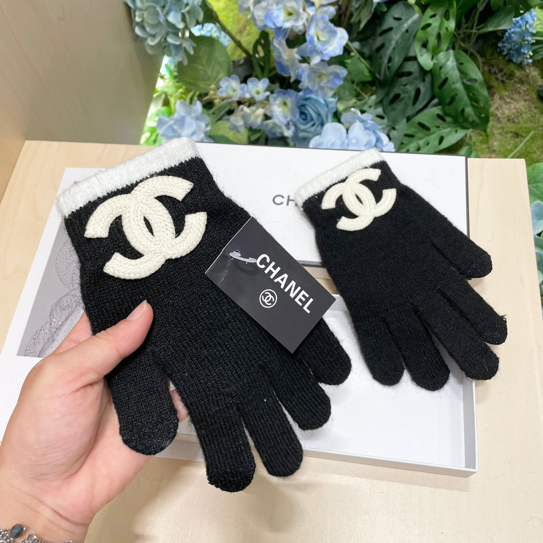 GLOVES IN BLACK WOOL MIX WHITE LOGO 425403 mysite