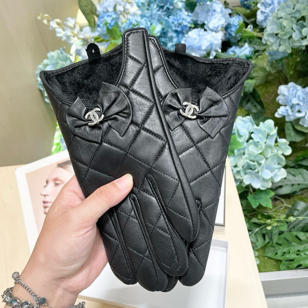 GLOVES IN BLACK LAMBSKIN 462417 mysite