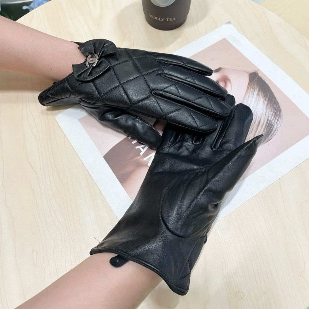 GLOVES IN BLACK LAMBSKIN 462417 mysite