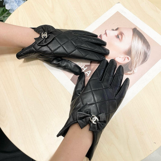 GLOVES IN BLACK LAMBSKIN 462417 mysite