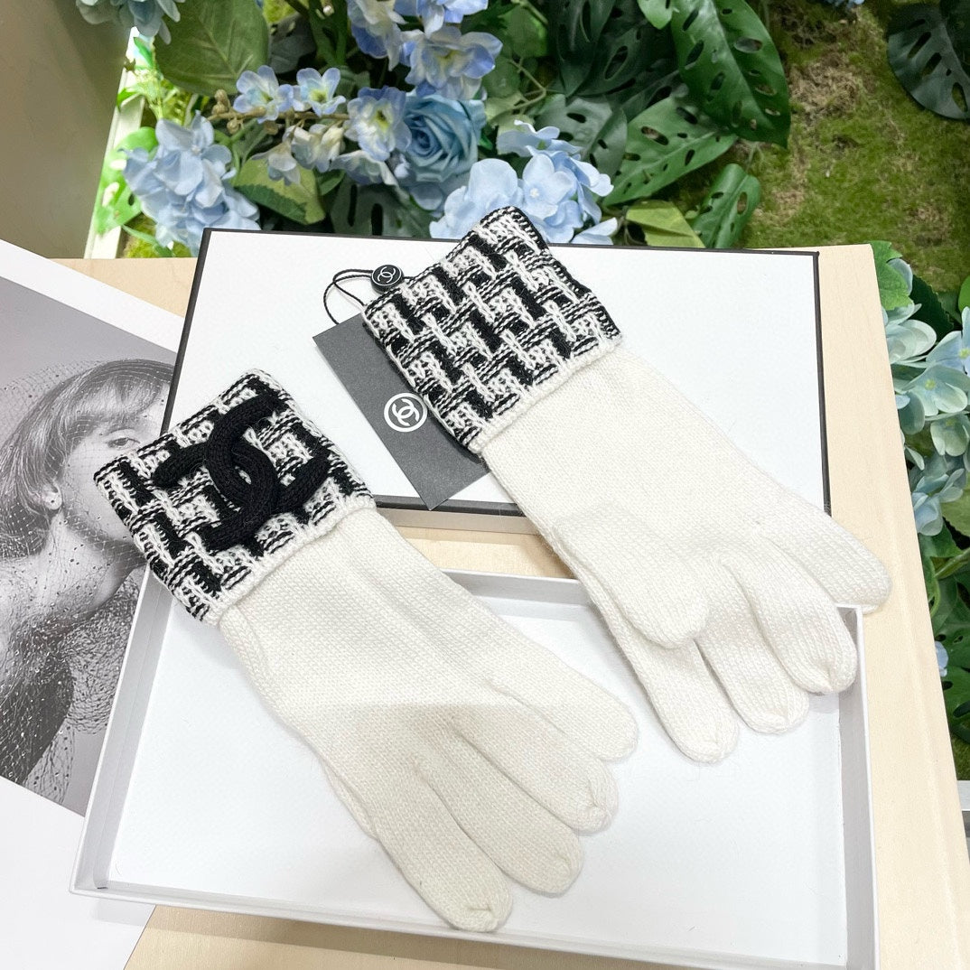 GLOVES IN WHITE MIX BLACK WOOL KNIT 462430 mysite
