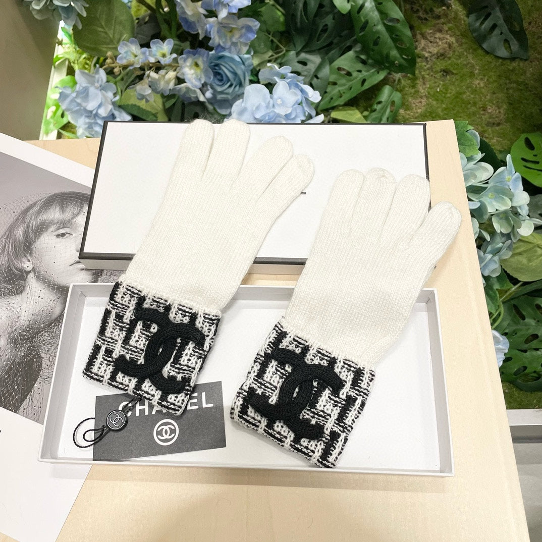 GLOVES IN WHITE MIX BLACK WOOL KNIT 462430 mysite