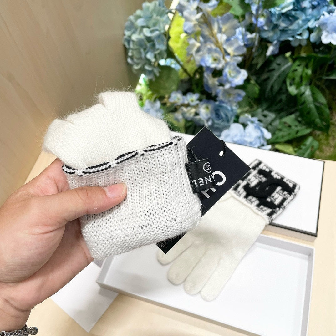 GLOVES IN WHITE MIX BLACK WOOL KNIT 462430 mysite