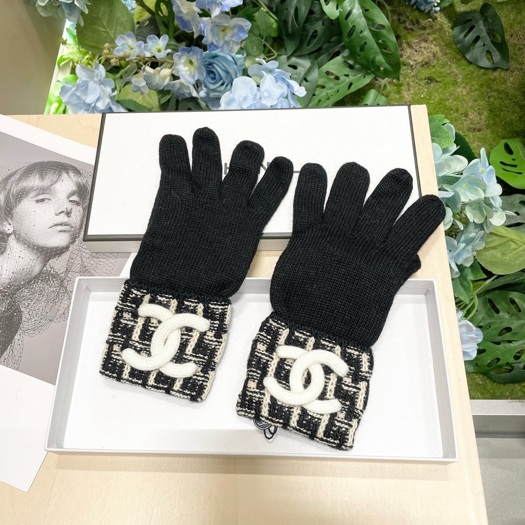 GLOVES IN BLACK MIX WHITE WOOL KNIT 462431 mysite