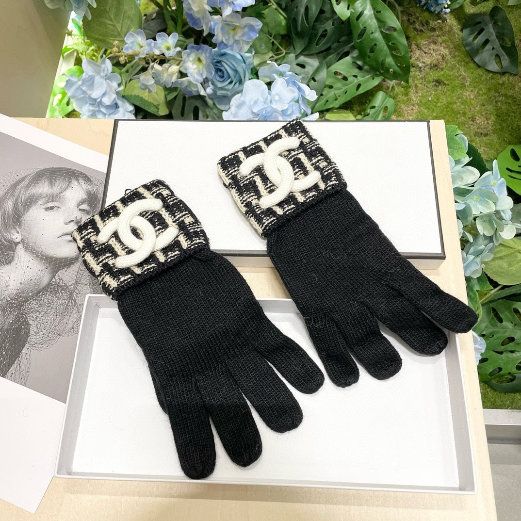 GLOVES IN BLACK MIX WHITE WOOL KNIT 462431 mysite