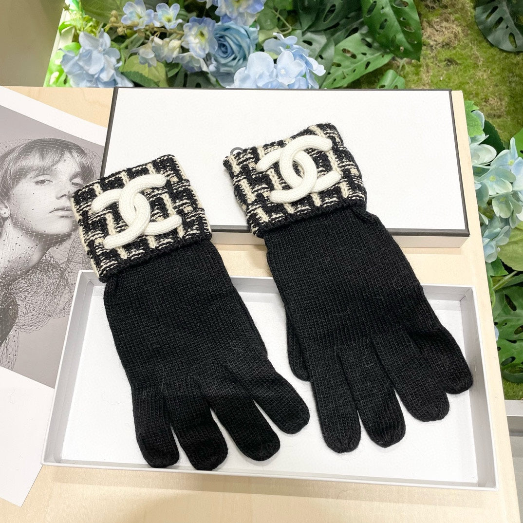 GLOVES IN BLACK MIX WHITE WOOL KNIT 462431 mysite
