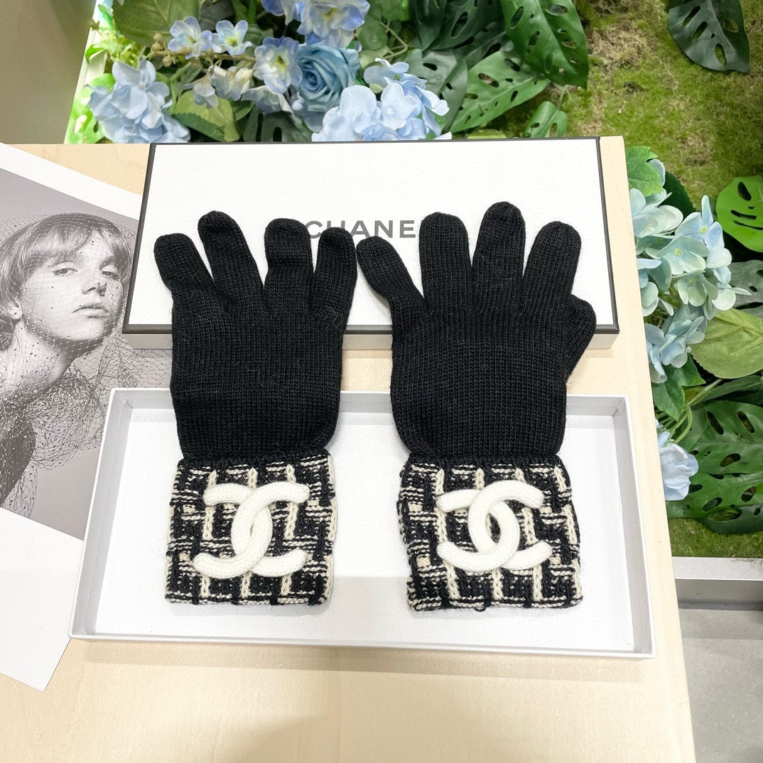 GLOVES IN BLACK MIX WHITE WOOL KNIT 462431 mysite