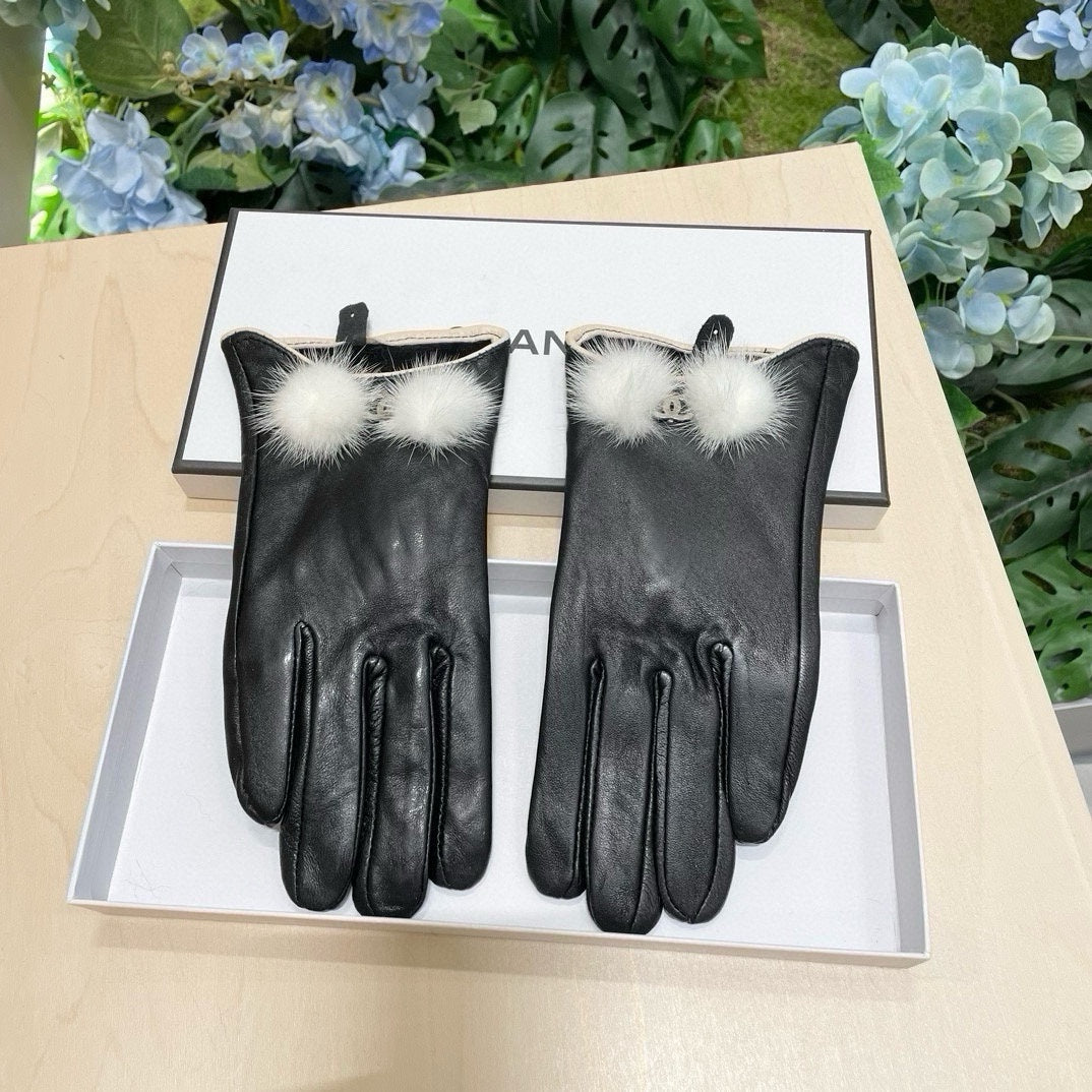 GLOVES IN BLACK LAMBSKIN WITH LAMB FUR 463823 mysite
