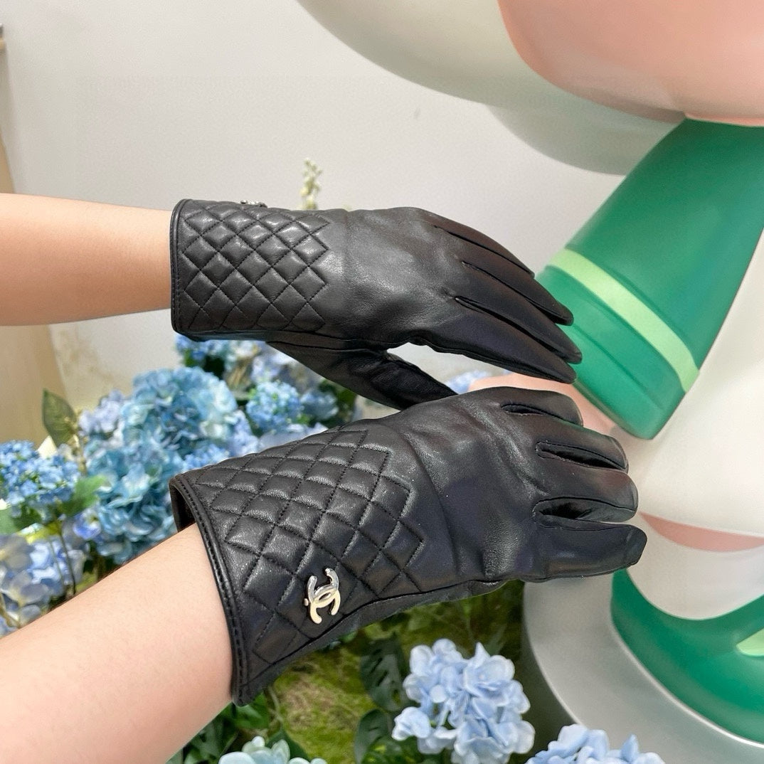 GLOVES IN BLACK LAMBSKIN 463825 mysite
