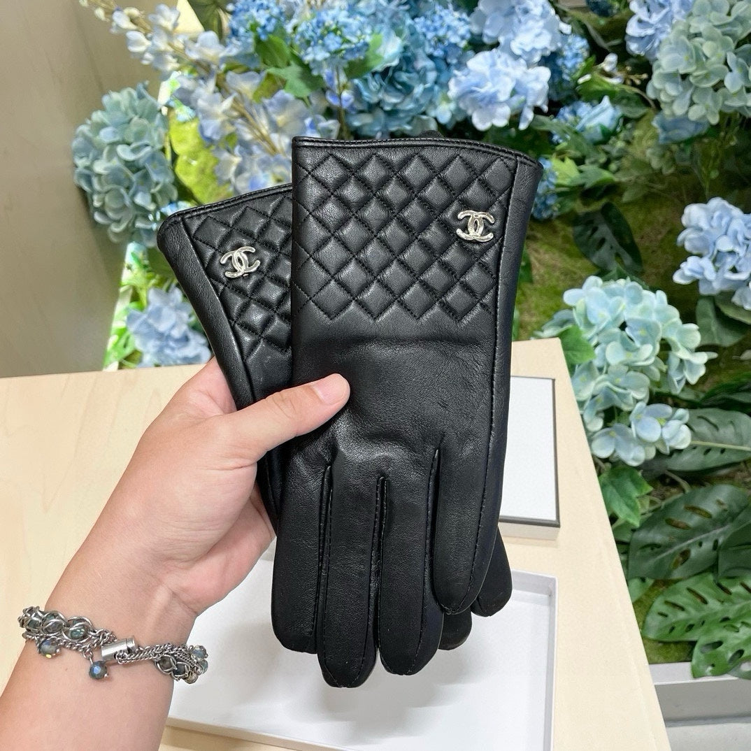 GLOVES IN BLACK LAMBSKIN 463825 mysite