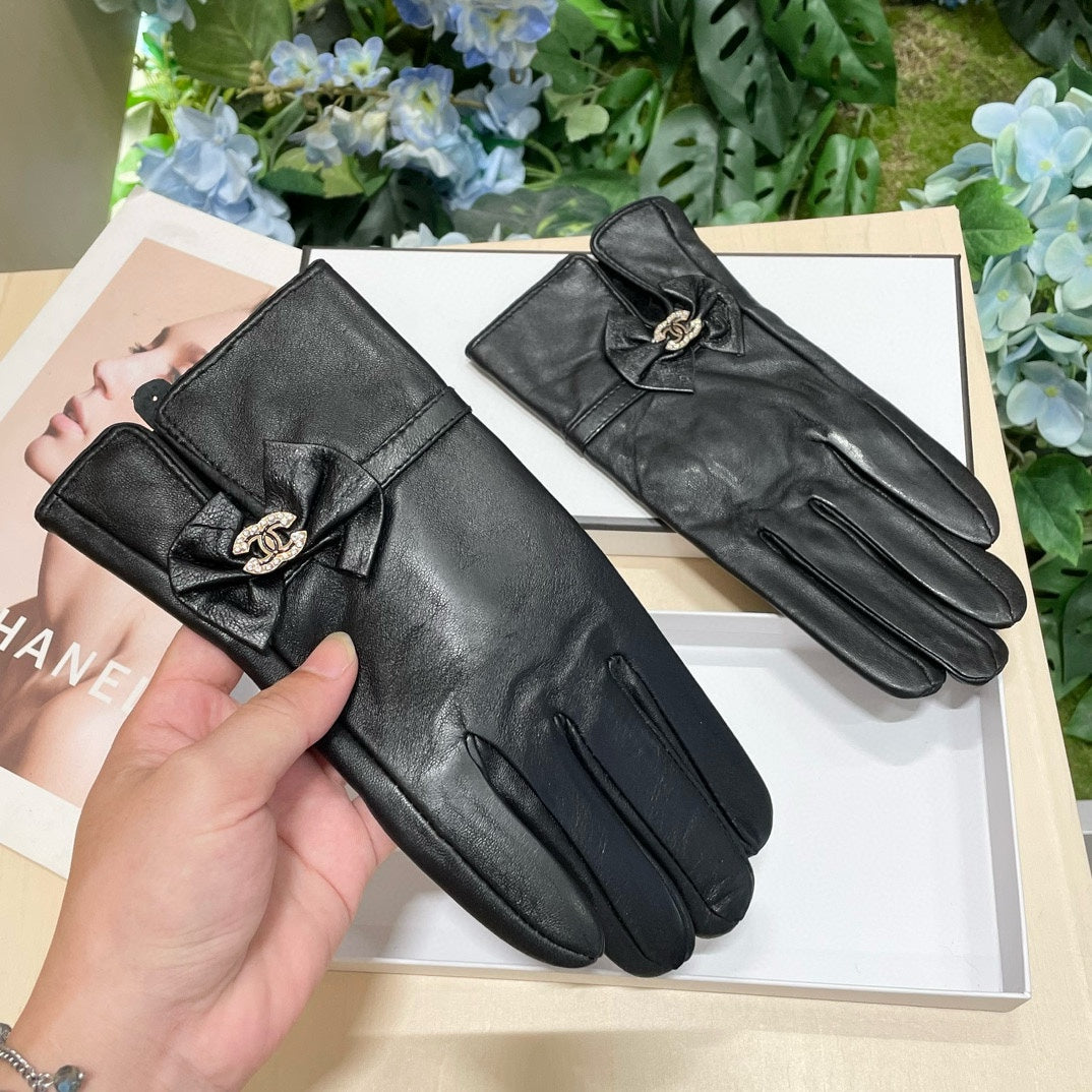 GLOVES IN BLACK LAMBSKIN 464978 mysite