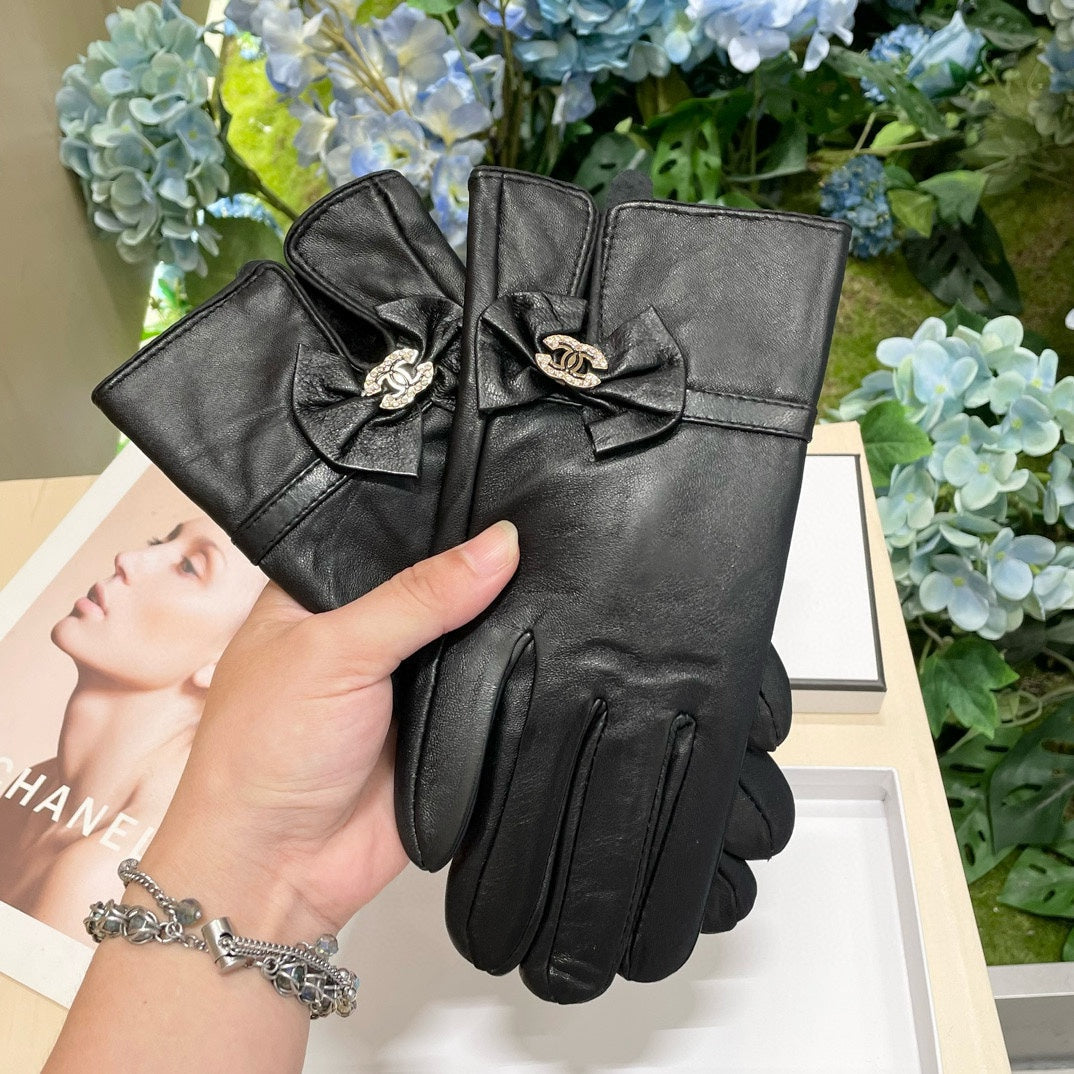 GLOVES IN BLACK LAMBSKIN 464978 mysite