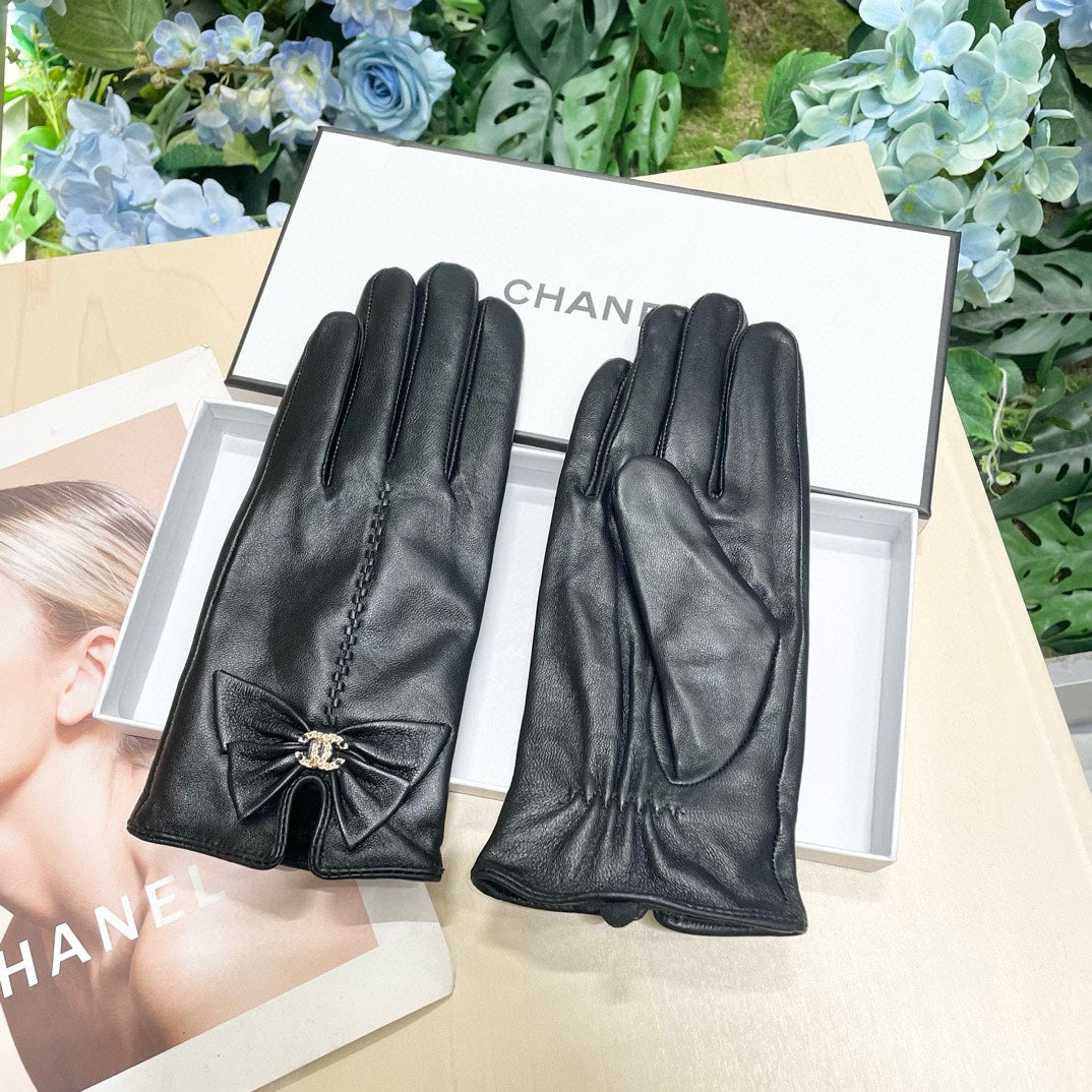 GLOVES IN BLACK LAMBSKIN 464983 mysite