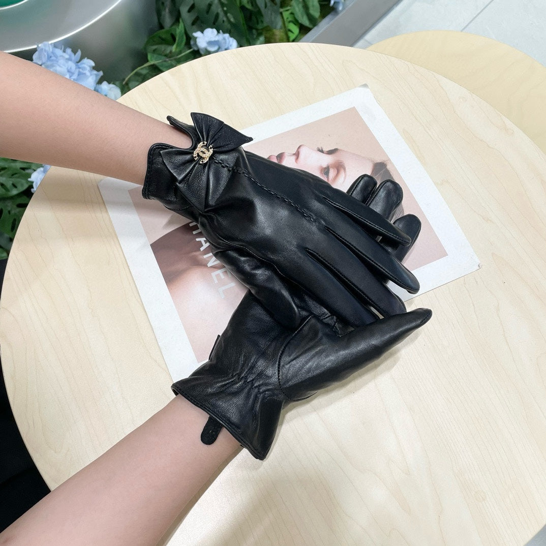 GLOVES IN BLACK LAMBSKIN 464983 mysite