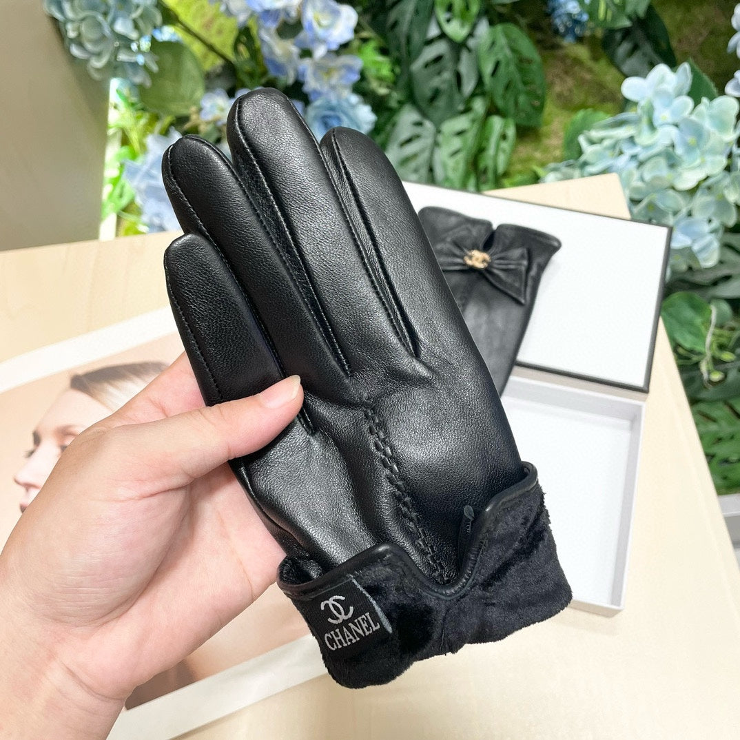 GLOVES IN BLACK LAMBSKIN 464983 mysite