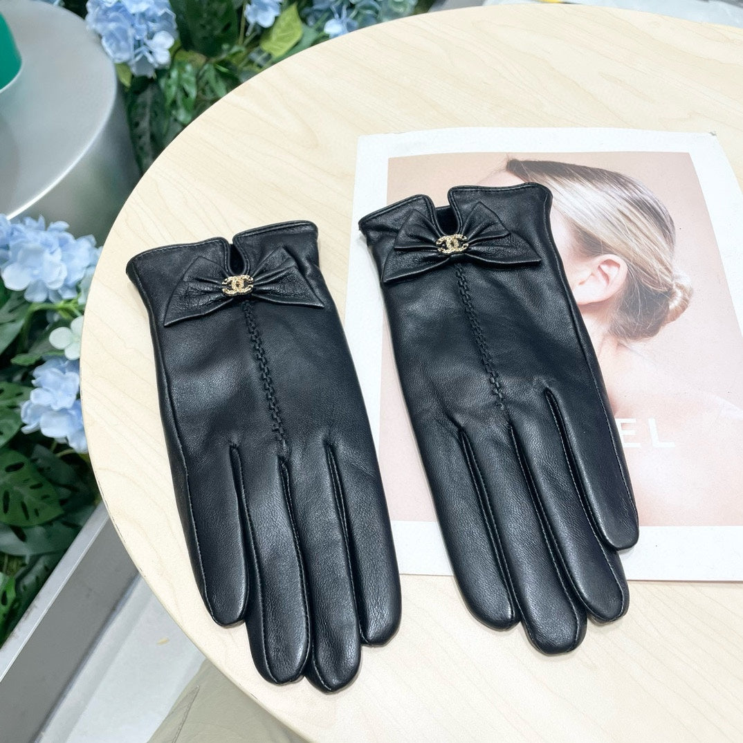GLOVES IN BLACK LAMBSKIN 464983 mysite