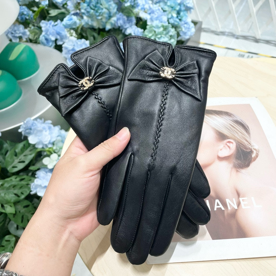 GLOVES IN BLACK LAMBSKIN 464983 mysite