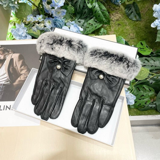 GLOVES IN BLACK LAMBSKIN WITH RABBIT FUR 465072 mysite