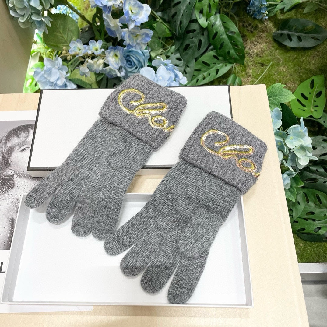 GLOVES IN DOVE GRAY WOOL WITH YELLOW LOGO 465777 mysite