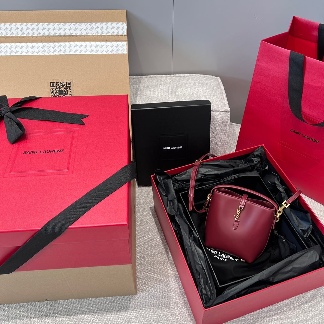 Le 37 Bucket Bag 15cm Red Gold Cowhide mysite