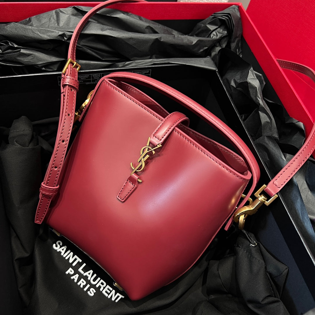 Le 37 Bucket Bag 15cm Red Gold Cowhide mysite