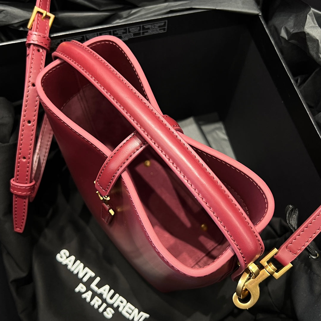 Le 37 Bucket Bag 15cm Red Gold Cowhide mysite