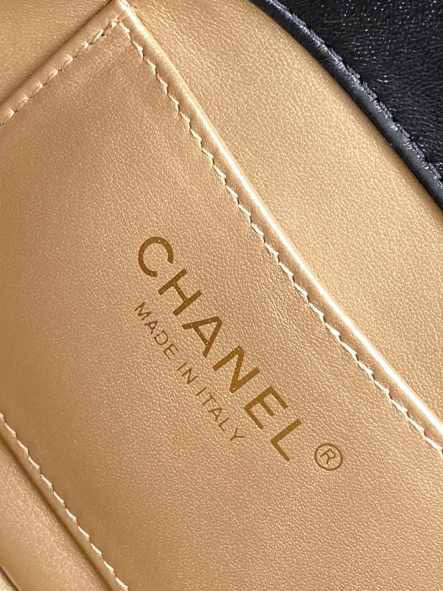 CC MINI 20 FLAP BAG IN BLACK LAMBSKIN GOLD HARDWARE mysite