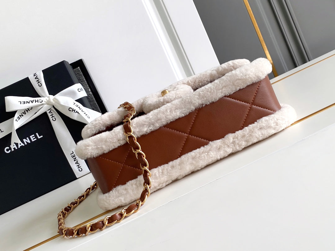 Flap Bag Small 23cm White Brown Sherling Lambskin Gold Hardware mysite