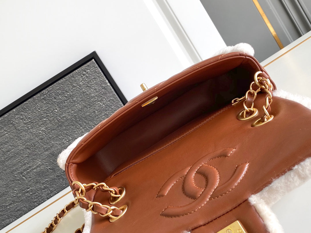 Flap Bag Small 23cm White Brown Sherling Lambskin Gold Hardware mysite