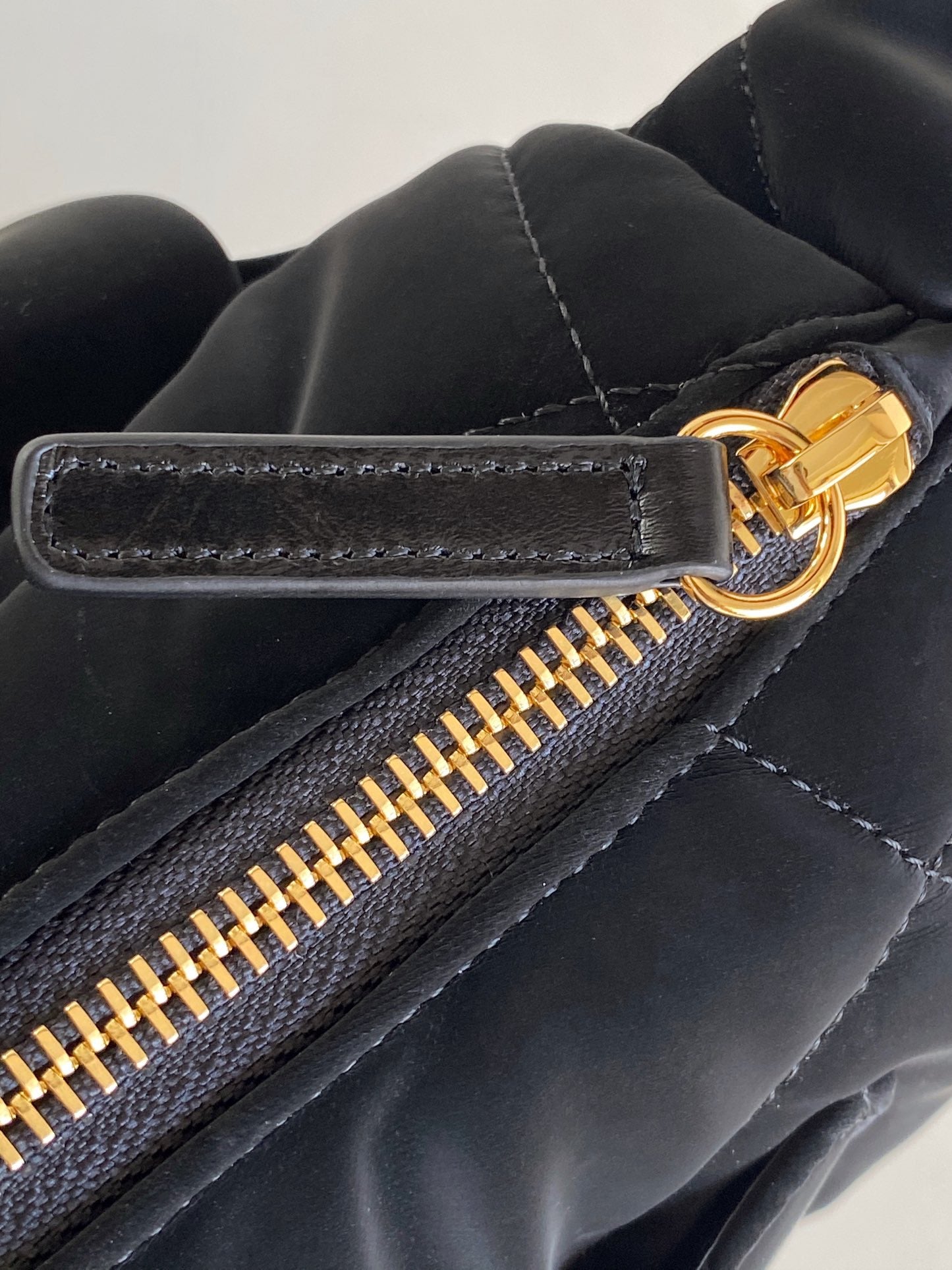 HOBO BAG 32 IN BLACK NYLON WITH GOLD METAL mysite