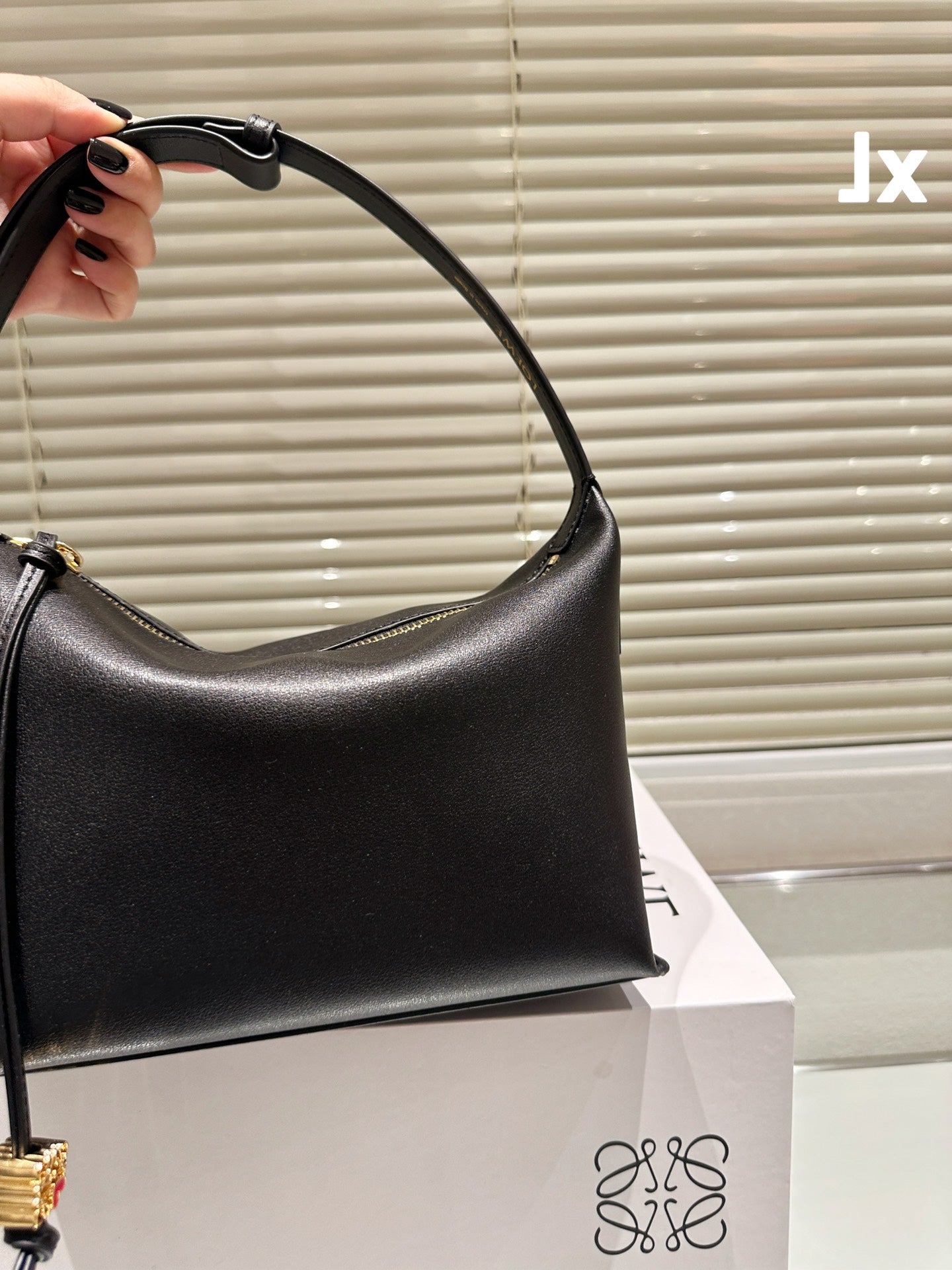 LOE LUNA HOBO 27 BAG IN BLACK CALFSKIN mysite