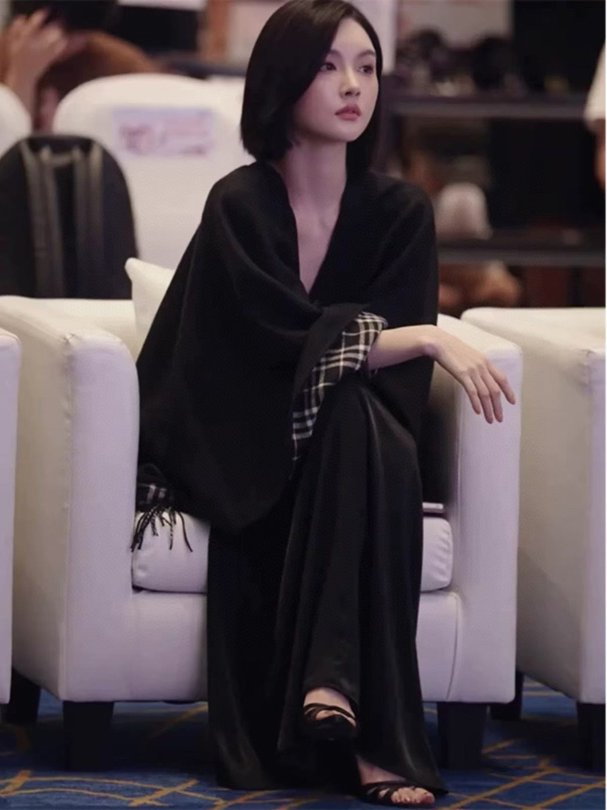 CHECK DOUBLE-SIDED CAPE 150 CM IN BLACK CASHMERE 401927 mysite