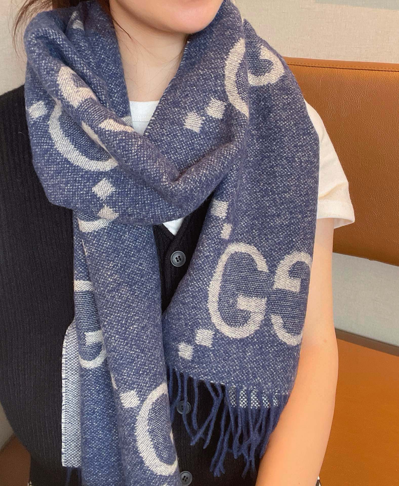 GG JACQUARD PATTERN KNIT SCARF 195 CM WITH TASSELS NAVY BLUE 403747 mysite