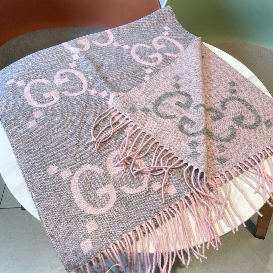 GG JACQUARD PATTERN KNIT SCARF 195 CM WITH TASSELS HARBOR GRAY MIX LIGHT PINK 403748 mysite