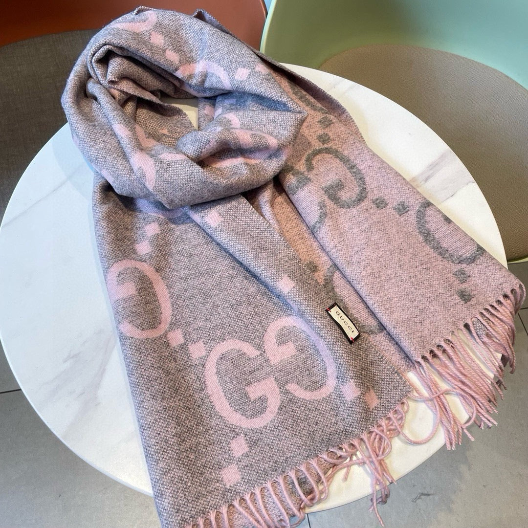 GG JACQUARD PATTERN KNIT SCARF 195 CM WITH TASSELS HARBOR GRAY MIX LIGHT PINK 403748 mysite