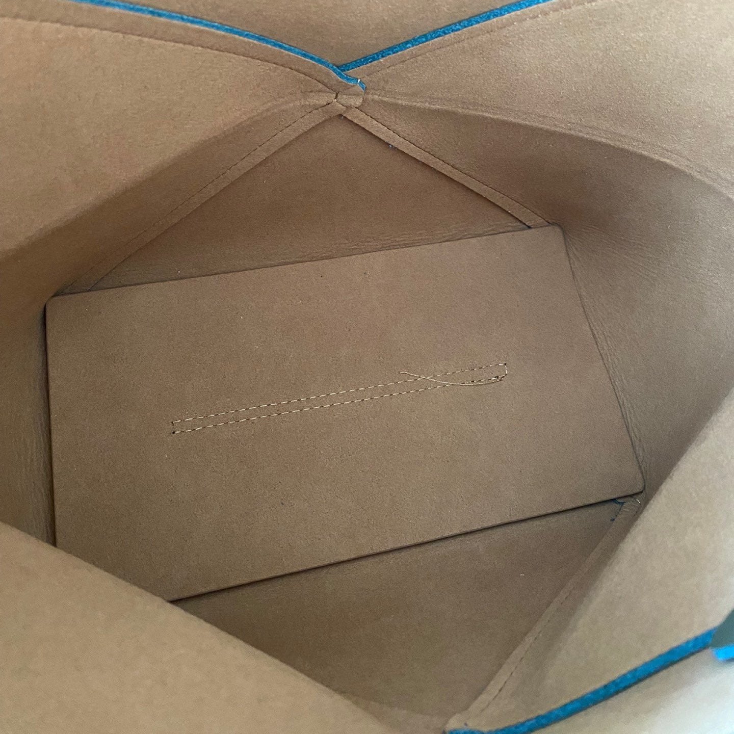 LOE 32 MEDIUM PUZZLE FOLD TOTE IN DARK KHAKI GREEN SHINY CALFSKIN mysite