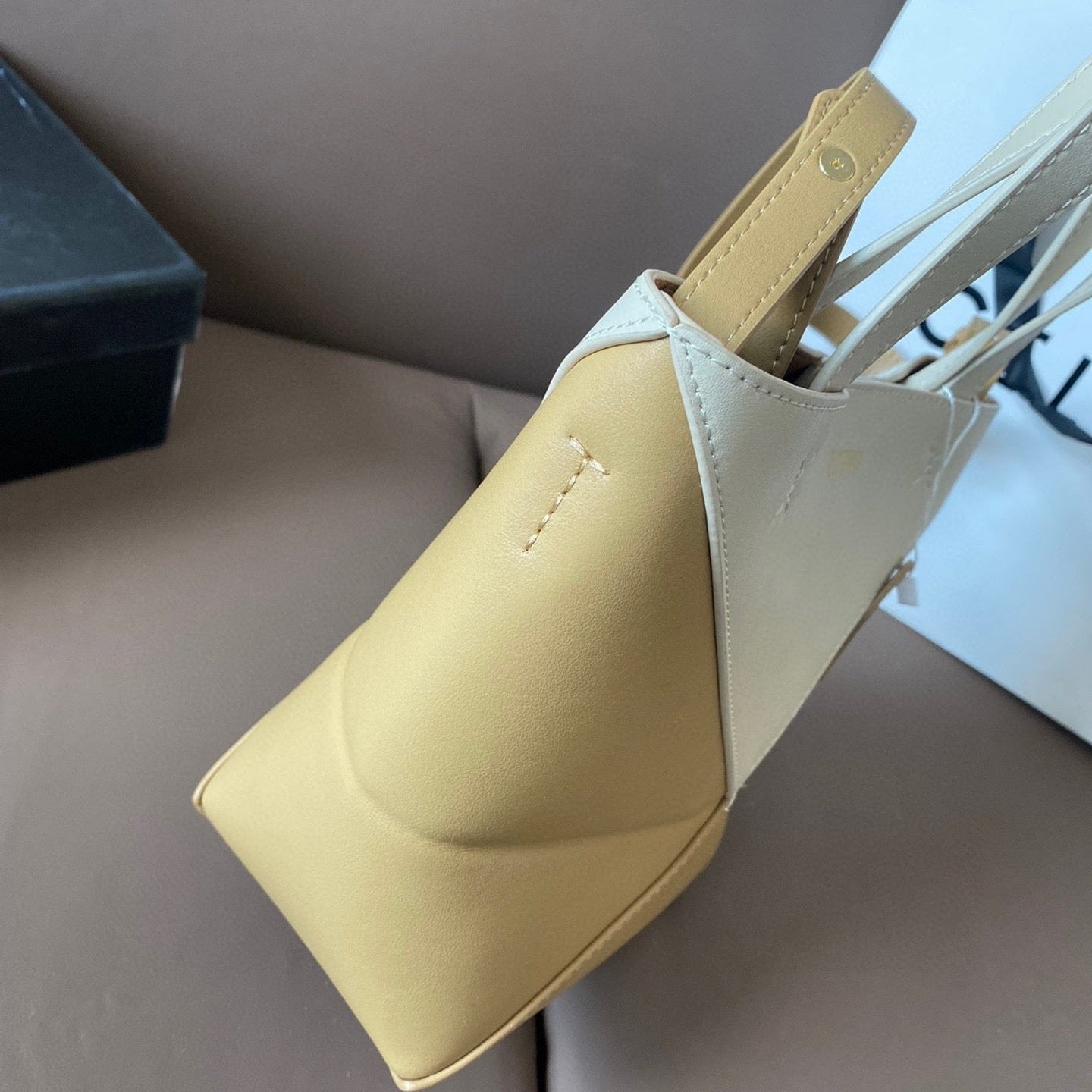 LOE 21 PUZZLE FOLD TOTE IN WHITE MIX NAPLES YELLOW SHINY CALFSKIN mysite