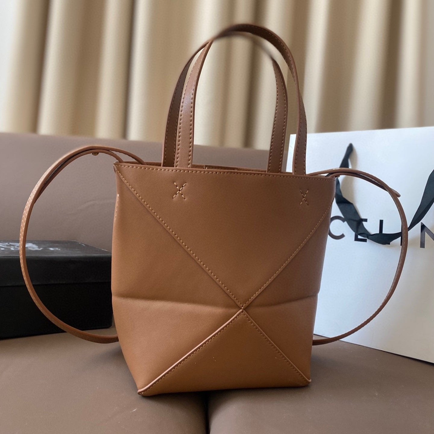 LOE 21 PUZZLE FOLD TOTE IN WARM DESERT SHINY CALFSKIN mysite