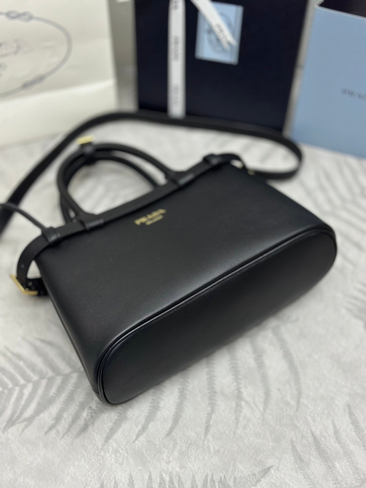 Prada Buckle Tote Bag 28cm Black Grain Cowhide mysite