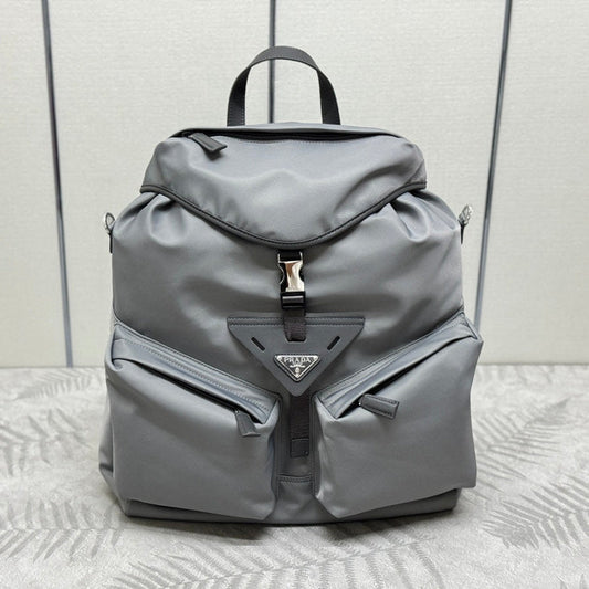 TRIANGLE LOGO BACKPACK 42 IN RHINO GRAY RE-NYLON mysite